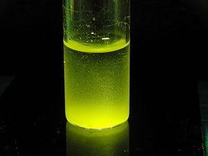 乙酸铀酰锌